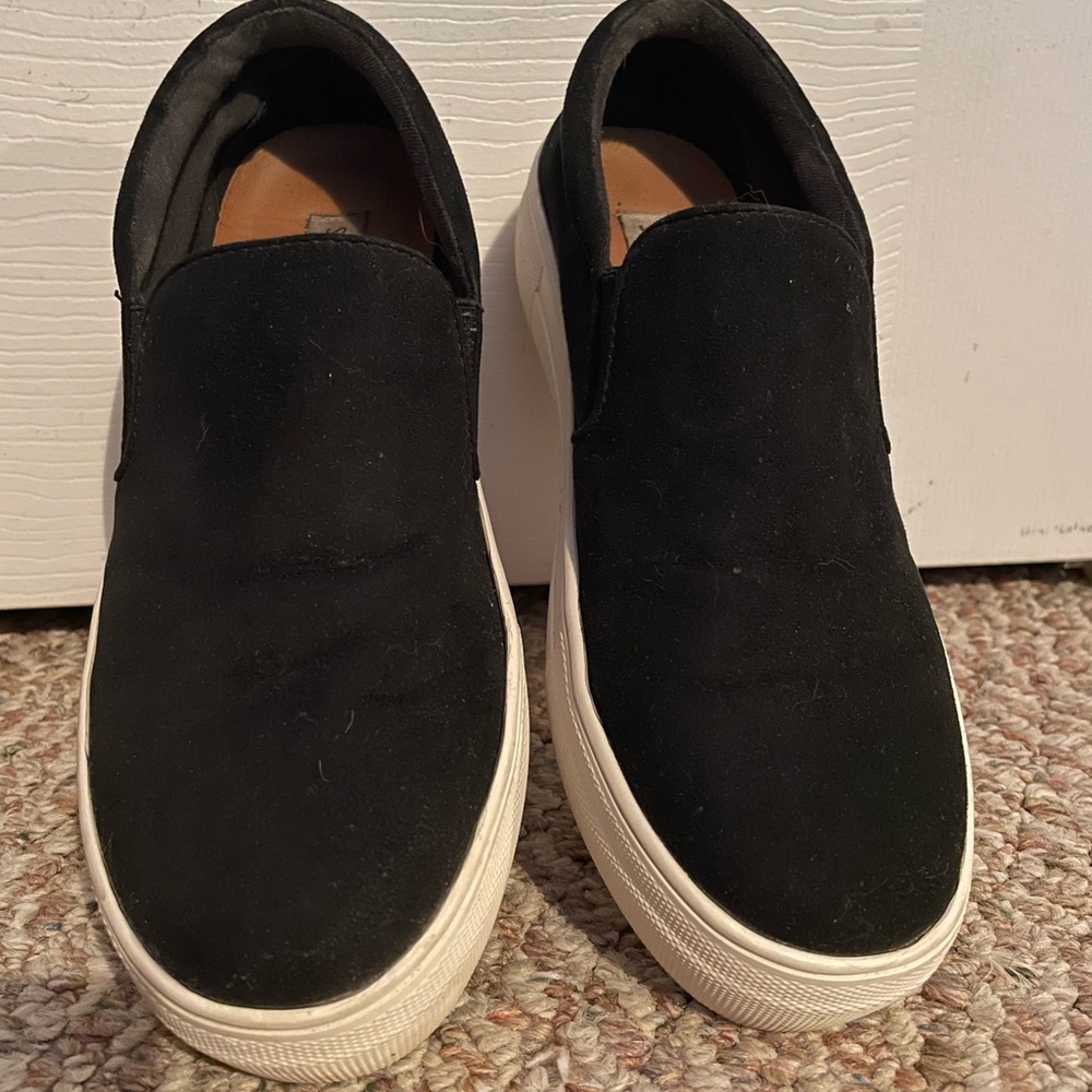 Steve Madden Black Slip-On Athletic Shoes - Picture 4 of 4
